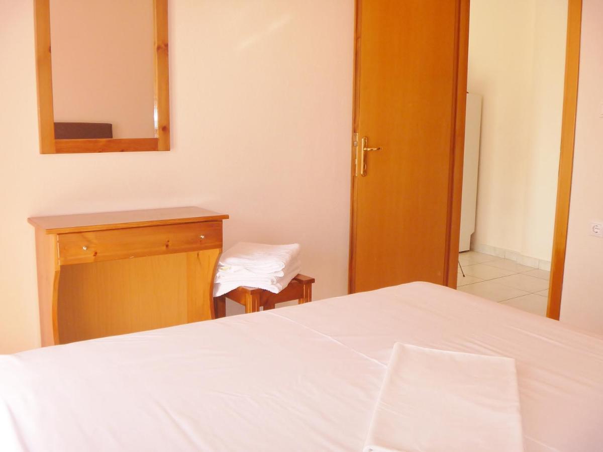 Dionysos Apartment อัสโปรวาลตา ห้อง รูปภาพ