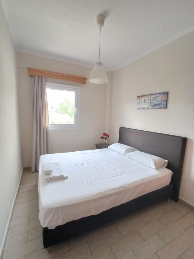Dionysos Apartment อัสโปรวาลตา ภายนอก รูปภาพ